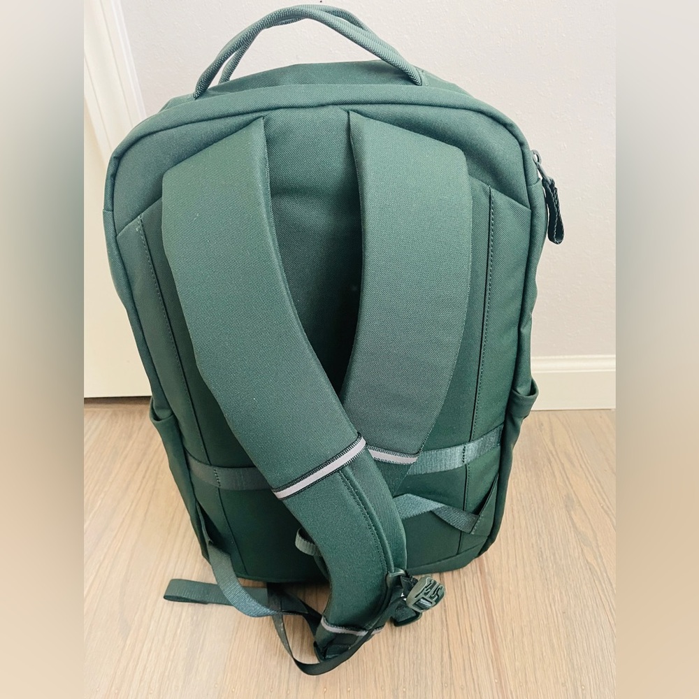 Lululemon Double Zip Double-Zip Backpack 22l Gend… - image 3